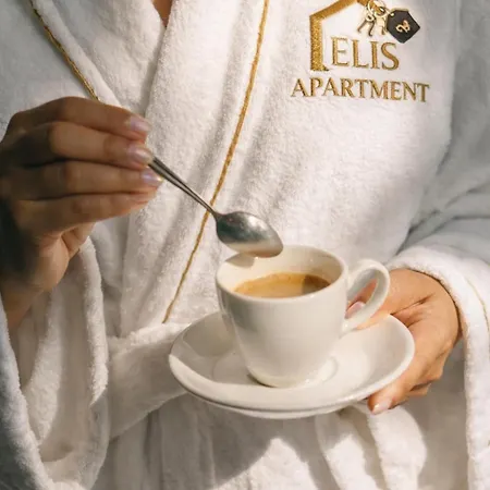 Elis Tirana